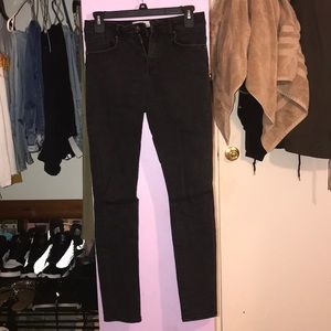 Black Knee Slit Jeans.
